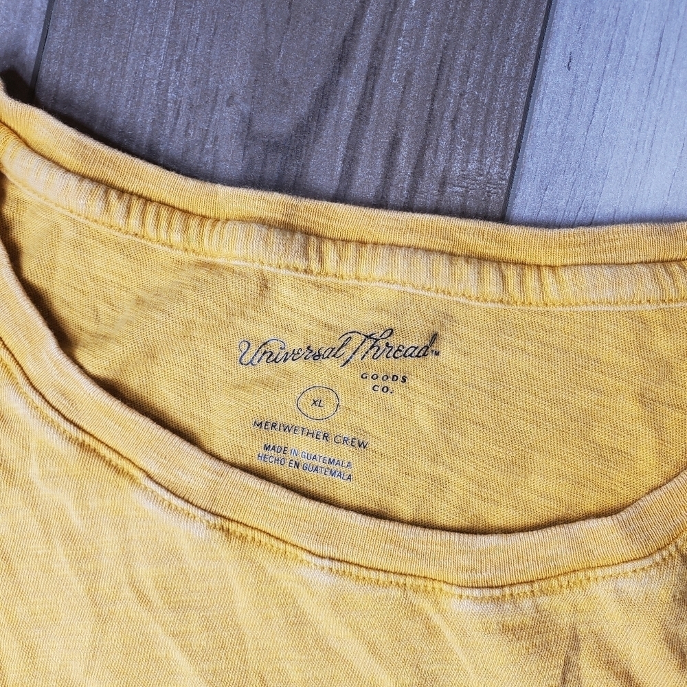 Universal Thread Cotton Mustard Yellow Scoopneck Pocket Tee Women's Size XL - Picture 2 of 11